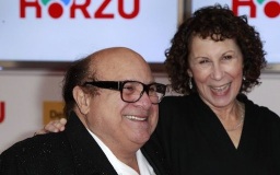 La fama de DeVito como un mujeriego empedernido fue lo que dañó la relación con Perlman según fuentes
