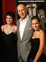 Bruce Willis junto a sus hijas Rummer y Tallulah, fruto de su matrimonio con su ex Demi Moore