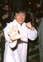 Jackie Chan cantará para su gente