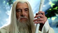 El rol de Gandalf en "El Señor de los Anillos", papel que volverá a interpretar en "El Hobbitt" lo dio a conocer como figura mundial
