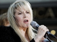 Stevie Nicks todavía hoy sigue dando conciertos y presentaciones a sus fans