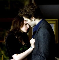 En "New Moon" la relación de Bella y Edward es puesta a prueba